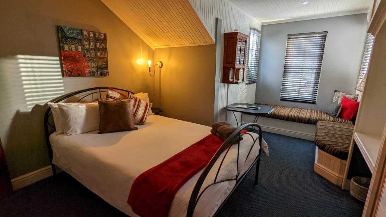 Wayside Guest house 3*